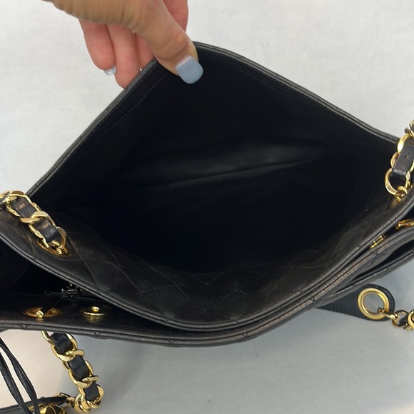 SOLD! Chanel Quilted Lambskin CC Tote - Picture 14 of 16